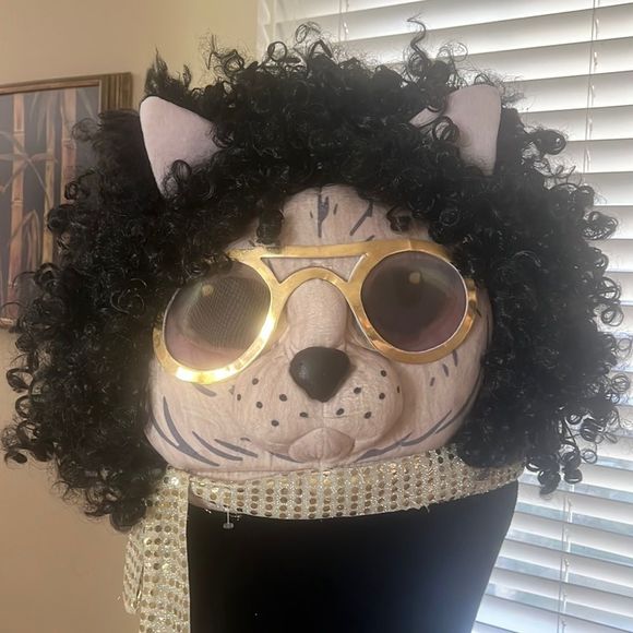 Spirit Black and Gold Cat Face Mask - Picture 1 of 8